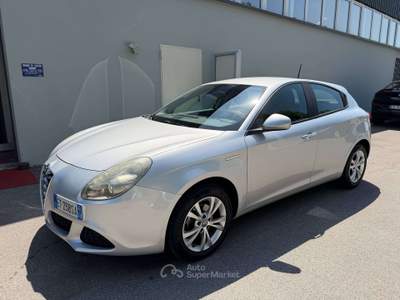 Alfa Romeo Giulietta 1.4 tb Impression 105cv E6 Argento usata Cremona