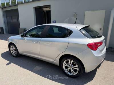 Alfa Romeo Giulietta 1.4 tb Impression 105cv E6 Argento usata Cremona