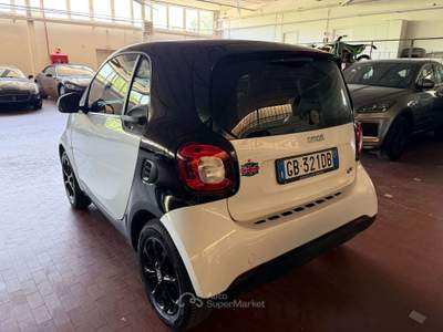 Smart ForTwo 1.0 Youngster 71cv twinamic Bianco usata Cremona