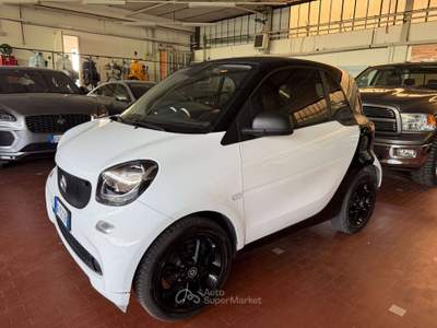 Smart ForTwo 1.0 Youngster 71cv twinamic Bianco usata Cremona