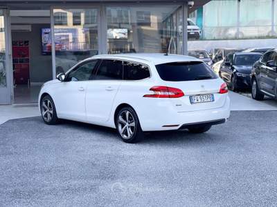 Peugeot 308 1.5 Diesel 130CV E6 Automatica - 2019 Bianco usata Roma
