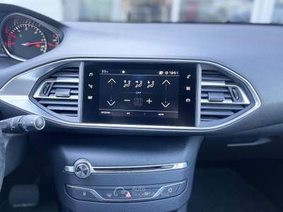 Peugeot 308 1.5 Diesel 130CV E6 Automatica - 2019 Bianco usata Roma