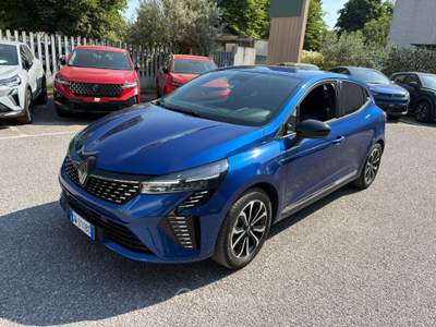 Renault Clio 1.6 E-TECH full hybrid 107KW TECHNO Blu/Azzurro usata TREVIGLIO