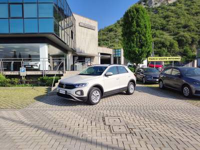 Volkswagen T-Roc T-Roc 1.0 tsi Life 110cv Bianco usata Prevalle