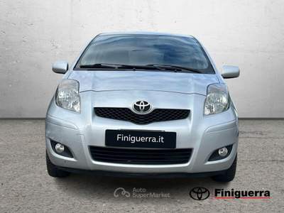 Toyota Yaris 1.4 D-4D 90cv Active Argento usata Civate