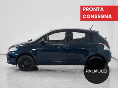 Lancia Ypsilon 1.0 FireFly 70cv S&S Hybrid GOLD Blu/Azzurro usata Prato