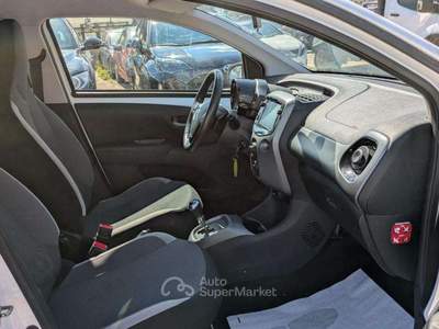 Toyota Aygo 1.0cc 72cv - CAMBIO AL VOLANTE Bianco usata Roma