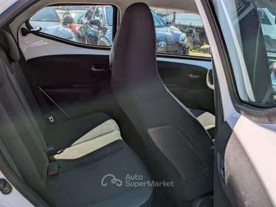 Toyota Aygo 1.0cc 72cv - CAMBIO AL VOLANTE Bianco usata Roma