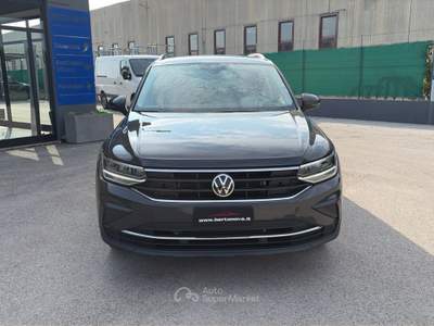 Volkswagen Tiguan 2.0 TDI SCR 110KW Life DSG Grigio usata Alonte