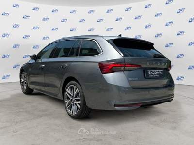 Skoda Octavia 2.0 TDI 110KW STYLE DSG Grigio usata Pistoia