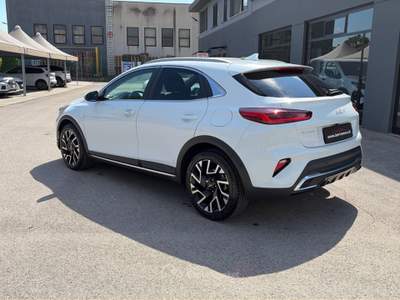 Kia XCeed 1.6 CRDi 136 CV MHEV DCT Business Bianco usata Alonte