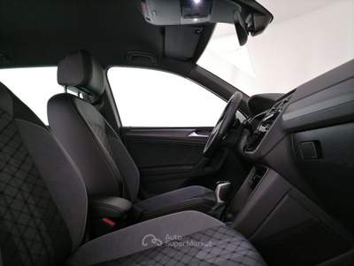 Volkswagen Tiguan 1.5 tsi R-Line 150cv dsg Bianco usata Roma