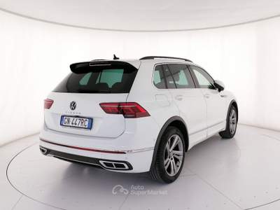 Volkswagen Tiguan 1.5 tsi R-Line 150cv dsg Bianco usata Roma