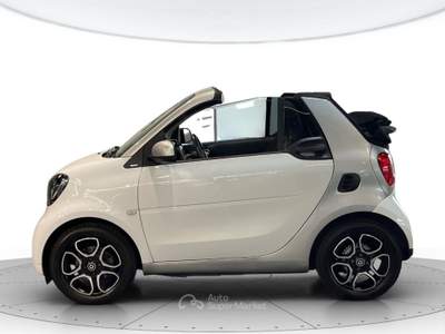 Smart ForTwo Cabrio 1.0 71cv passion twinamic Bianco usata Verona