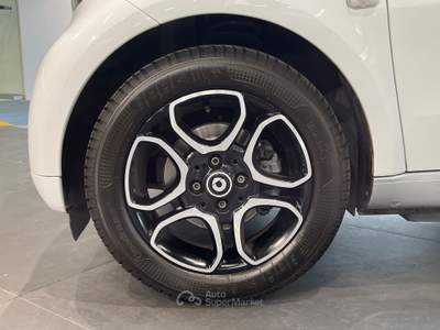 Smart ForTwo Cabrio 1.0 71cv passion twinamic Bianco usata Verona