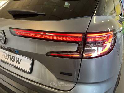 Renault Austral Austral 1.2 E-Tech full hybrid Iconic Esprit Alpine 200cv auto Grigio usata Como
