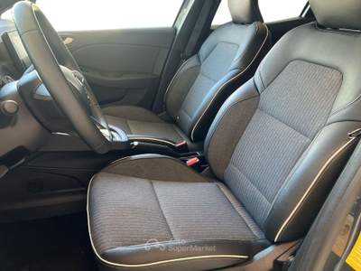 Renault Clio Clio 1.6 E-Tech hybrid Intens 140cv auto my21 Grigio usata Como