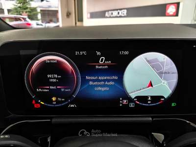 Mercedes-Benz GLA GLA 200 d Automatic Sport Plus Bianco usata RENDE