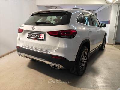 Mercedes-Benz GLA GLA 200 d Automatic Sport Plus Bianco usata RENDE