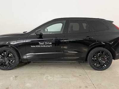 Volvo XC60 Black Edition Ultra, T6 AWD ibrido plug-in, Elettrica/Benzina Nero usata Altavilla Vicentina