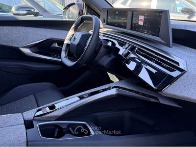Peugeot 3008  1.2 hybrid Allure 145cv e-dcs6 Grigio usata Sant'Anastasia