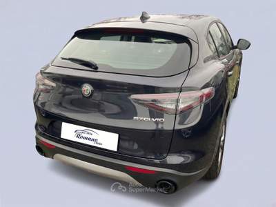 Alfa Romeo Stelvio  2.2 t Super Q4 210cv auto Nero usata Sant'Anastasia