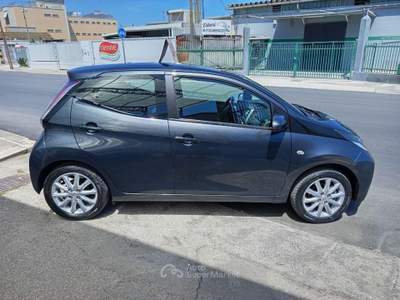 Toyota Aygo 1.0 VVT-i 69 CV 5 porte x-play Grigio usata Barletta