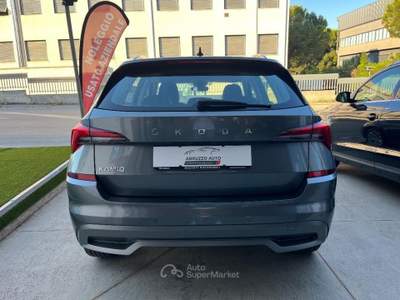 Skoda Kamiq 1.5 TSI ACT DSG Style Grigio usata Città Sant'Angelo