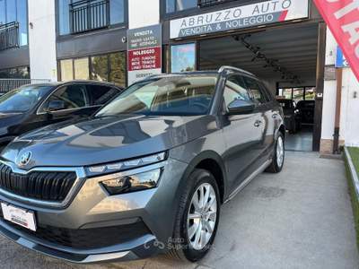 Skoda Kamiq 1.5 TSI ACT DSG Style Grigio usata Città Sant'Angelo