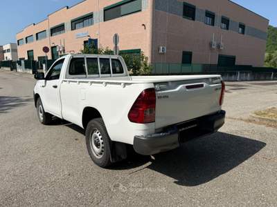 Toyota Hilux 2.4 d-4d 4x2 Hilux my19 Bianco usata Pianoro
