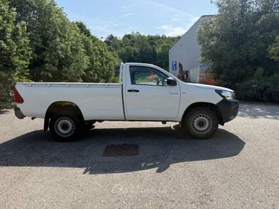 Toyota Hilux 2.4 d-4d 4x2 Hilux my19 Bianco usata Pianoro
