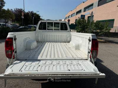 Toyota Hilux 2.4 d-4d 4x2 Hilux my19 Bianco usata Pianoro
