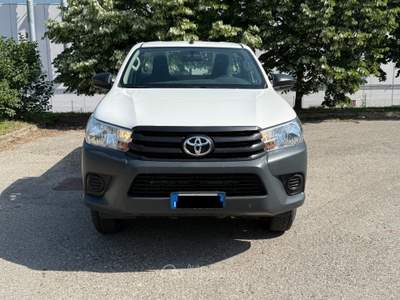 Toyota Hilux 2.4 d-4d 4x2 Hilux my19 Bianco usata Pianoro