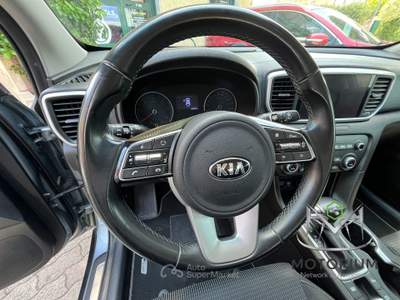 Kia Sportage 1.6 crdi mhev Black Edition 2wd 136cv dct usata San Giorgio del Sannio