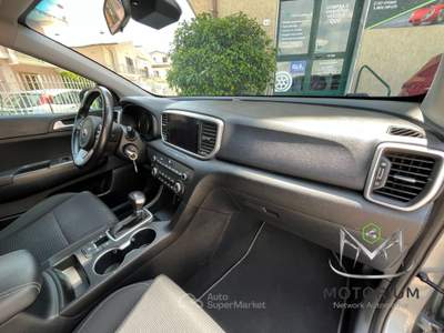 Kia Sportage 1.6 crdi mhev Black Edition 2wd 136cv dct usata San Giorgio del Sannio