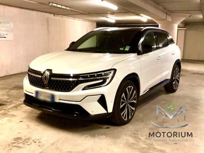 Renault Austral 1.2 E-Tech full hybrid Iconic 200cv auto Bianco usata Roma
