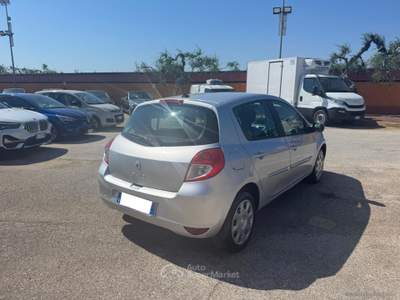 Renault Clio CLIO YAHOO 1.2 75CV GPL Grigio usata Bari