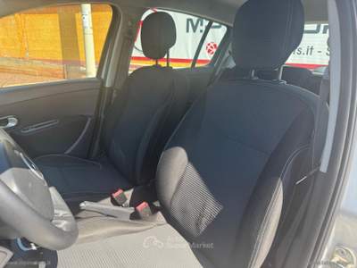 Renault Clio CLIO YAHOO 1.2 75CV GPL Grigio usata Bari