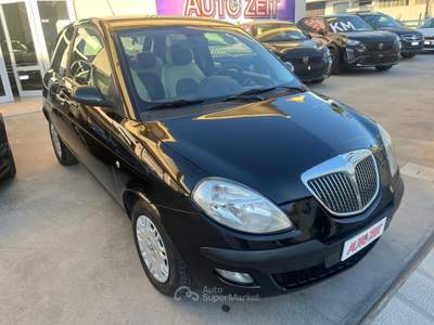 Lancia Ypsilon Benzina Nero usata Castellana Grotte
