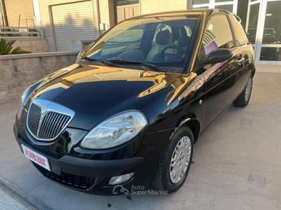 Lancia Ypsilon Benzina Nero usata Castellana Grotte