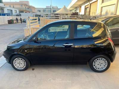 Lancia Ypsilon Benzina Nero usata Castellana Grotte