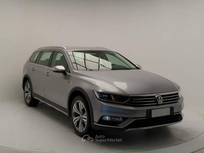 Volkswagen Passat Alltrack 2.0 TDI 190 CV 4MOTION DSG BlueMotion Tech. Argento usata Avellino