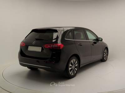Mercedes-Benz Classe B B 180 d Automatic Business Extra Nero usata Avellino