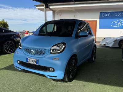 Smart ForTwo Cabrio Brabus Edition 90cv twinamic 200 esemplari usata Castel Gandolfo Smart ForTwo Cabrio Brabus Edition 90cv twinamic 200 esemplari usata Castel Gandolfo