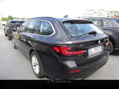 BMW Serie 5 520d 520 BMW 520D TOURING 190CV STEPTRONIC 48V X-DRIVE BUSI Nero usata Salerno