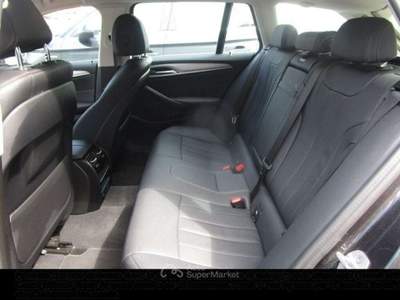 BMW Serie 5 520d 520 BMW 520D TOURING 190CV STEPTRONIC 48V X-DRIVE BUSI Nero usata Salerno