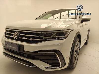 Volkswagen Tiguan 2.0 TDI SCR 110KWR-Line DSG Bianco usata Avellino