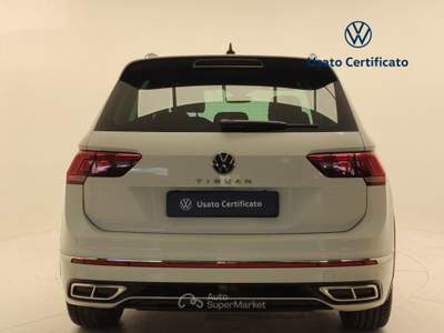 Volkswagen Tiguan 2.0 TDI SCR 110KWR-Line DSG Bianco usata Avellino