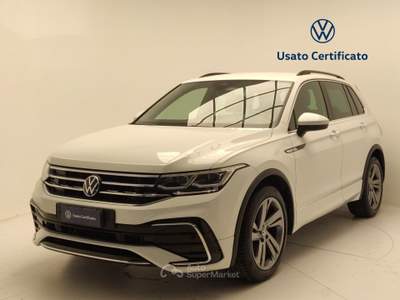 Volkswagen Tiguan 2.0 TDI SCR 110KWR-Line DSG Bianco usata Avellino
