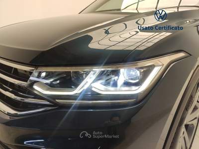 Volkswagen Tiguan 2.0 TDI SCR 110KWR-Line DSG Blu/Azzurro usata Avellino